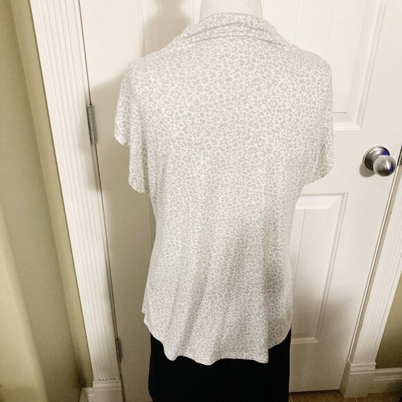 DENVER HAYES Cream light grey leopard print cowl turtleneck top MEDIUM LARGE tee - Picture 13 of 13